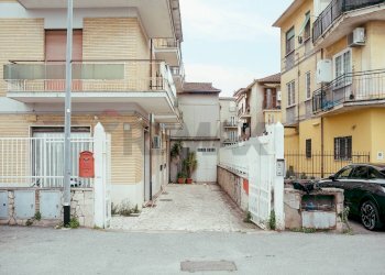 Edificio all\'aperto - Negozio via bolognola
 
74, Roma - foto 16
