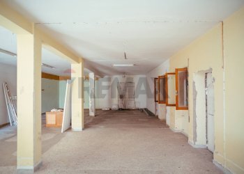 Hall / corridoio - Negozio via bolognola
 
74, Roma - foto 3