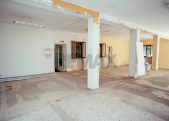 Parcheggio - Negozio via bolognola
 
74, Roma - foto 6