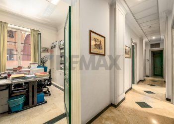 Hall / corridoio - Apartment Via Giuseppe Ferrari
 
2, Roma - photo 7