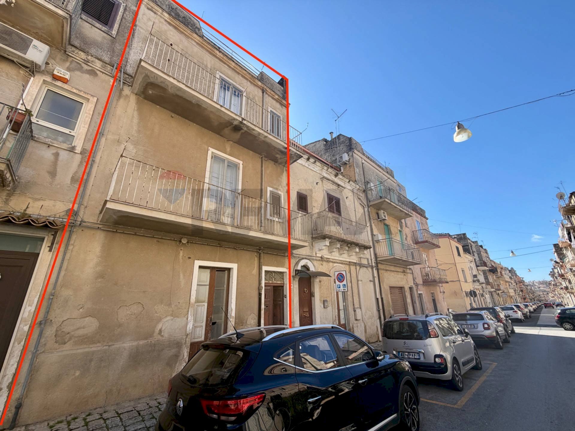 Edificio all\'aperto - Casa indipendente Via Generale Scrofani
 
48, Ragusa - foto 3