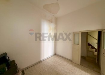 Stanza vuota - Casa indipendente Via Generale Scrofani
 
48, Ragusa - foto 19