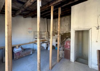 Dispensa di stoccaggio - Casa indipendente Via Generale Scrofani
 
48, Ragusa - foto 31