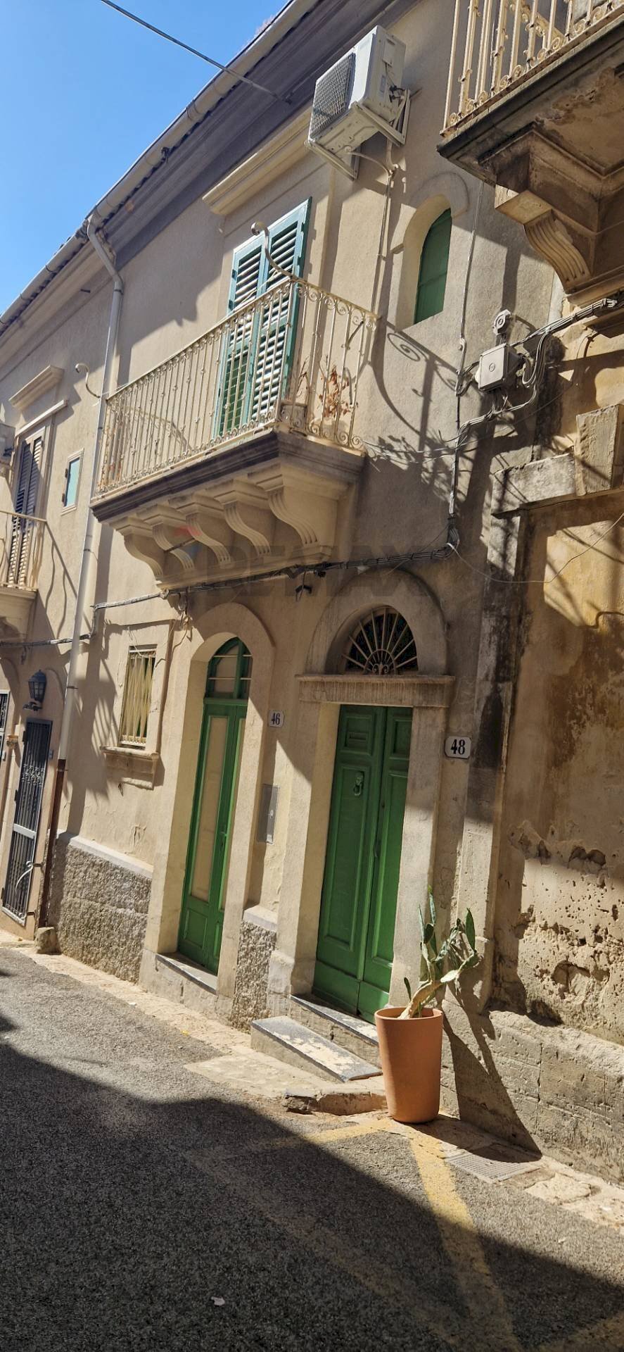 Edificio all\'aperto - Casa indipendente via Minardi, Ragusa - foto 3