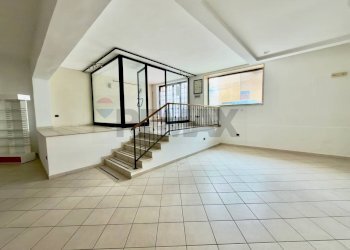 Stanza vuota - Locale Commerciale Via Mimina Caputi
 
15, Carovigno - foto 3