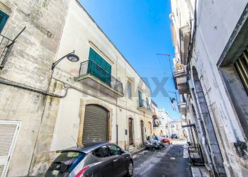 Edificio all\'aperto - Casa indipendente Ceglie Messapica - foto 1