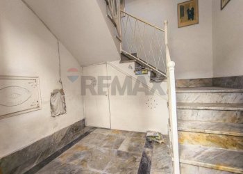 Scale - Casa indipendente Ceglie Messapica - foto 2