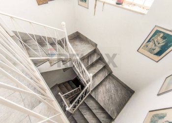 Scale - Casa indipendente Ceglie Messapica - foto 3