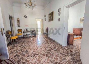 Hall / corridoio - Casa indipendente Ceglie Messapica - foto 11