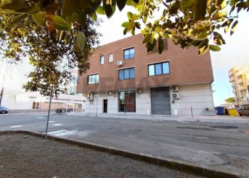 Edificio all\'aperto - Attico Lecce - foto 2