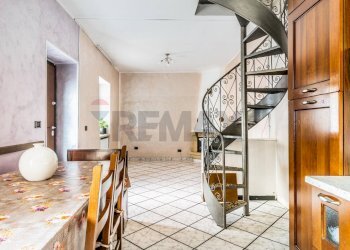 Scale - Three-room apartment Samarate - photo 7