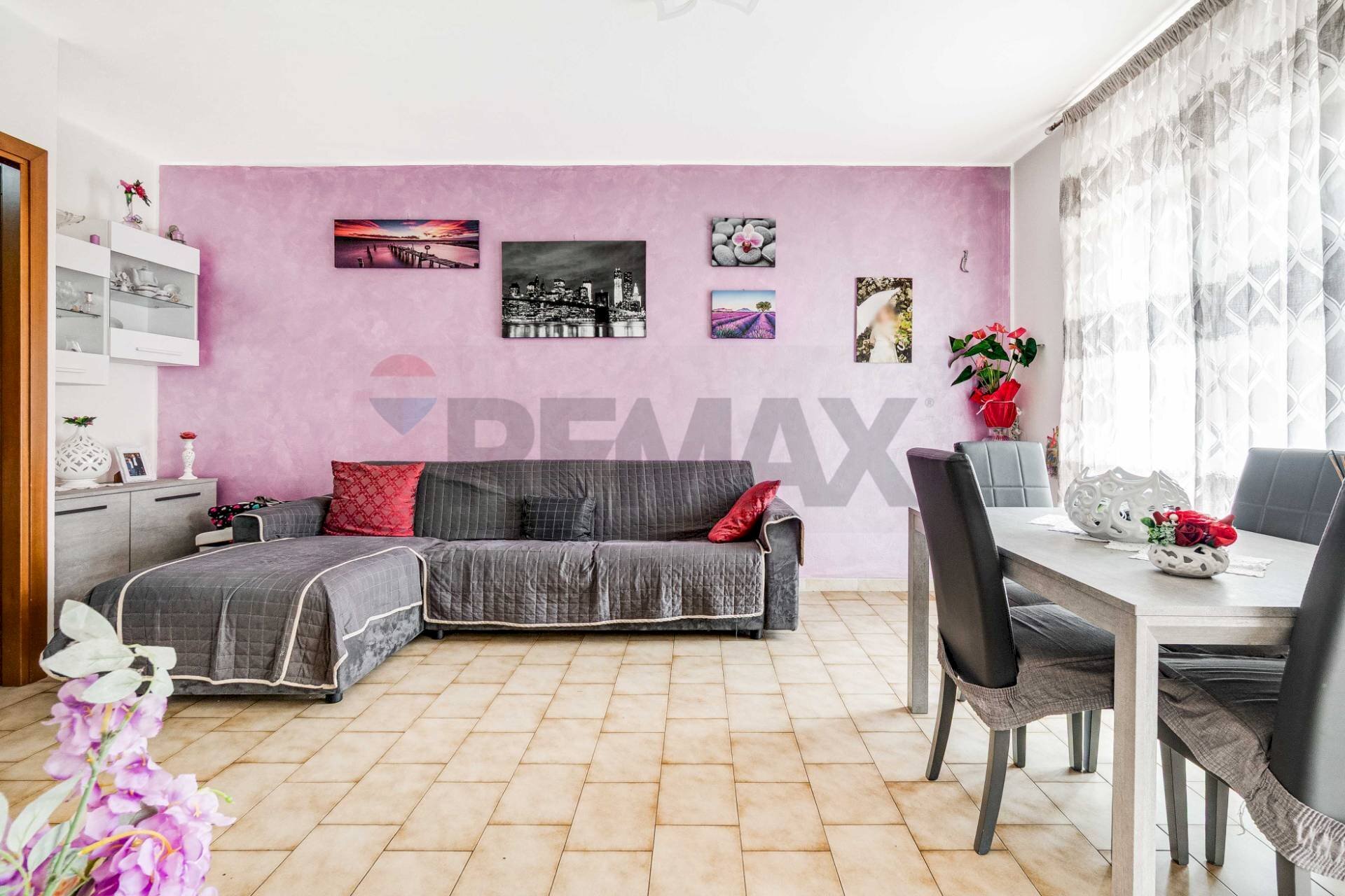 Sala da pranzo - Trilocale Via San Taddeo
 
3, Lonate Pozzolo - foto 3