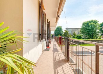 Balcone - Trilocale Via San Taddeo
 
3, Lonate Pozzolo - foto 18