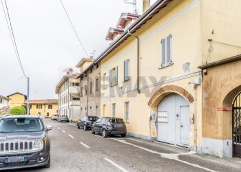 Edificio all\'aperto - Casa semi indipendente Samarate - foto 21