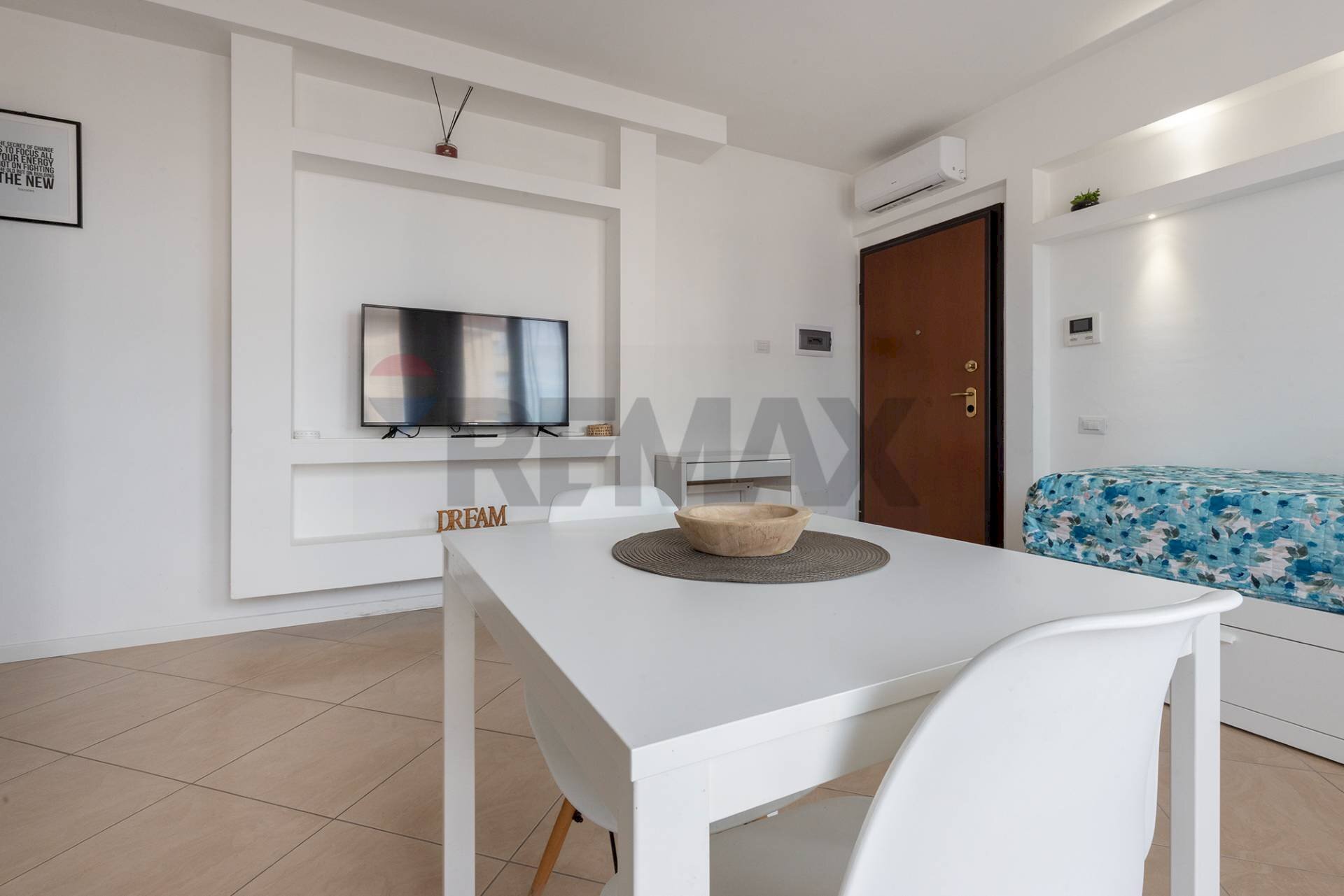 Sala da pranzo - Monolocale Via Camillo Prampolini
 
5, Gallarate - foto 3