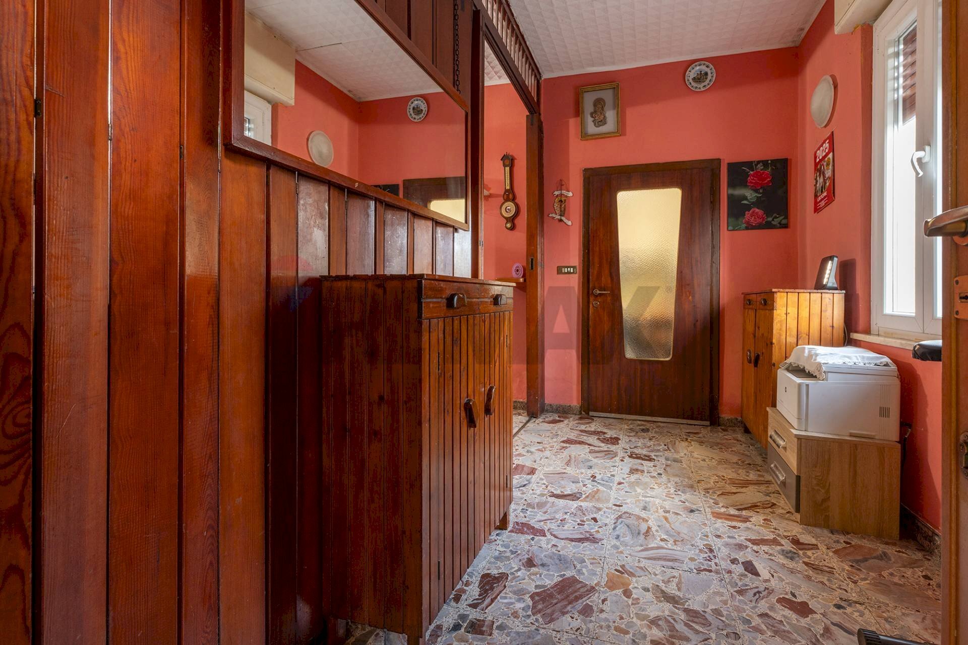 Hall / corridoio - Casa semi indipendente Via per Besnate
 
13, Gallarate - foto 2