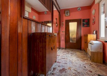 Hall / corridoio - Casa semi indipendente Via per Besnate
 
13, Gallarate - foto 2