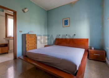 Camera / camera da letto - Casa semi indipendente Via per Besnate
 
13, Gallarate - foto 11