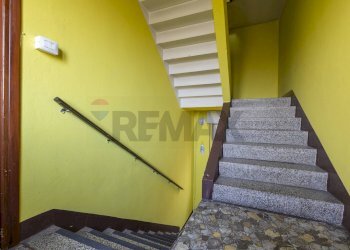 Scale - Casa semi indipendente Via per Besnate
 
13, Gallarate - foto 18