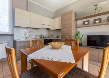 Sala da pranzo - Bilocale via Bosisio
 
12, Lonate Pozzolo - foto 6