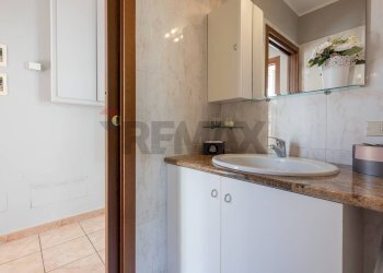 Bagno - Bilocale via Bosisio
 
12, Lonate Pozzolo - foto 10