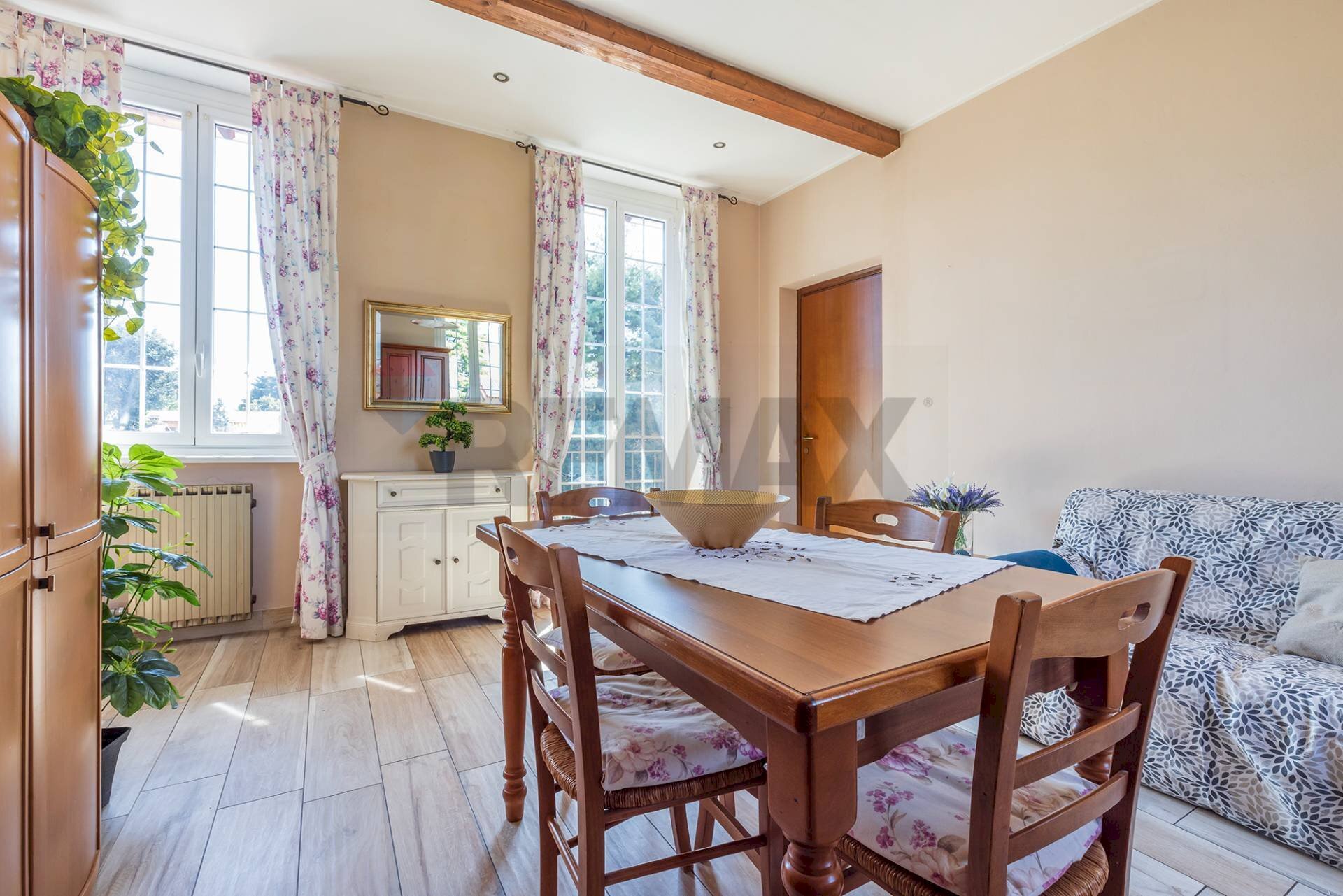 Sala da pranzo - Bilocale via Bosisio
 
12, Lonate Pozzolo - foto 2