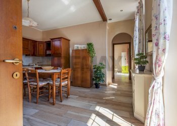 Sala da pranzo - Bilocale via Bosisio
 
12, Lonate Pozzolo - foto 6