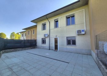 Foto 3 - Villa a Schiera Via Mazzini
 
16, Vistarino - foto 3