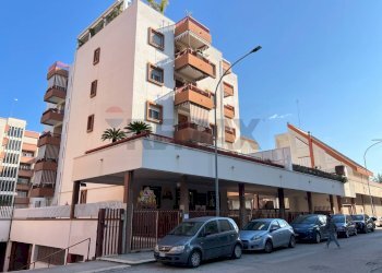 Edificio all\'aperto - Locale Commerciale Via Antonio Meucci
 
11, Barletta - foto 2