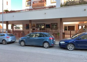 Edificio all\'aperto - Locale Commerciale Via Antonio Meucci
 
11, Barletta - foto 1