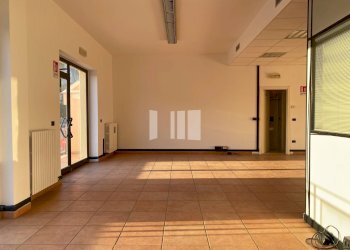 Foto 5 - Locale Commerciale Via Gramsci
 
65, Giulianova - foto 5