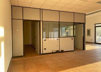 Foto 8 - Locale Commerciale Via Gramsci
 
65, Giulianova - foto 8