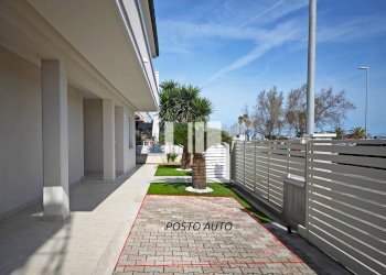 Foto 2 - Trilocale Lungomare Rodi
 
6, Giulianova - foto 2