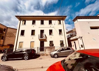 Foto 2 - Trilocale Via Gabriele D'Annunzio
 
68/16, Vicenza - foto 2