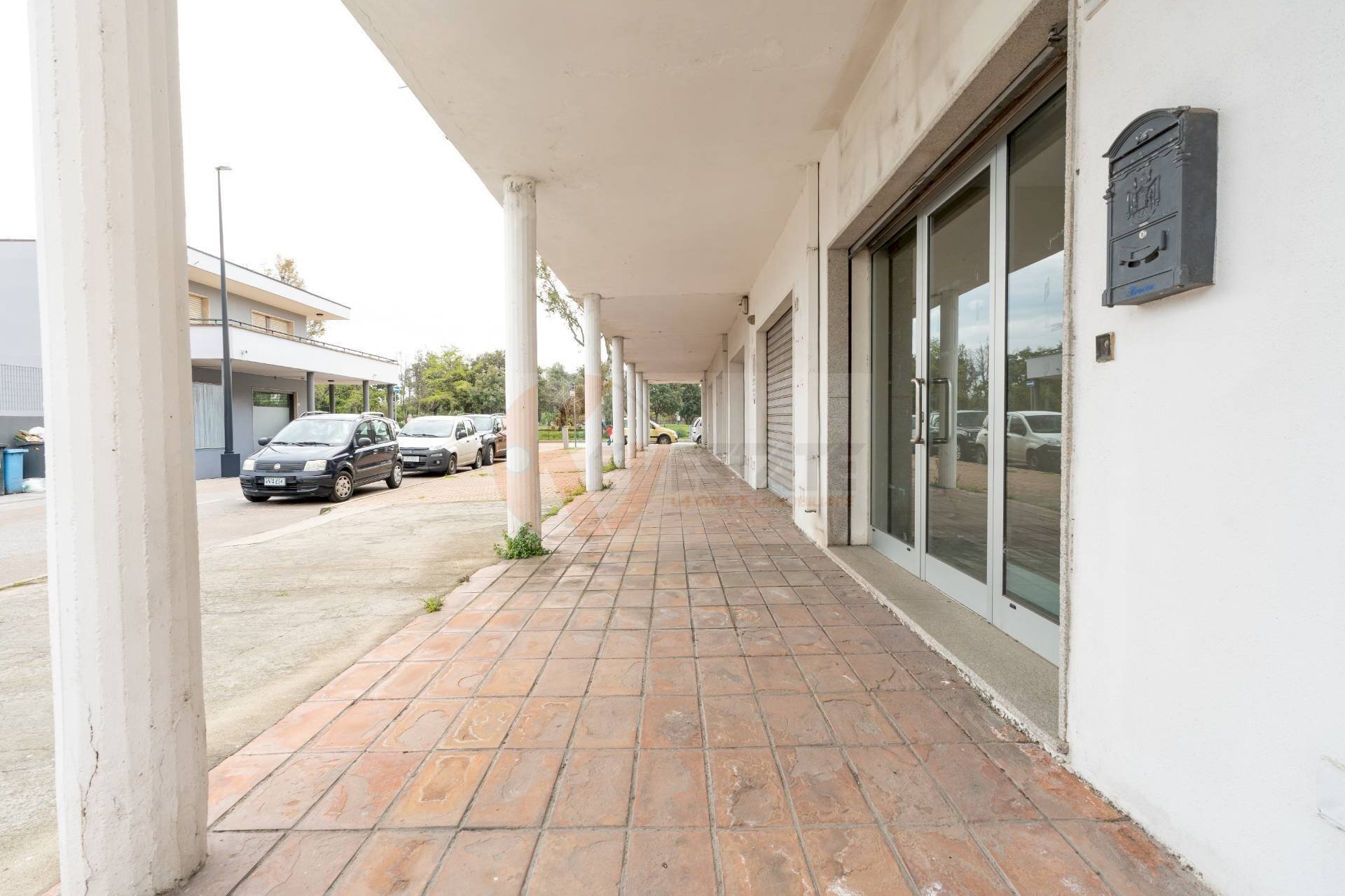 Foto 1 - Locale Commerciale Via Meucci
 
14, Olbia - foto 1