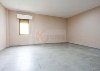 Foto 11 - Locale Commerciale Via Meucci
 
14, Olbia - foto 11