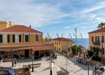 Foto 2 - Casa indipendente piazza della libertà
 
2, Sanremo - foto 2