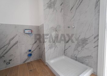 Bagno - Monolocale MANGILI
 
10, Bergamo - foto 10