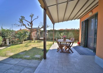 Foto 1 - Trilocale VIA SANDRO PERTINI
 
29, Roncello - foto 1