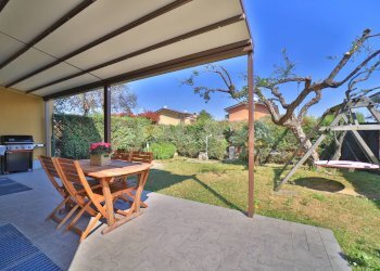 Foto 2 - Trilocale VIA SANDRO PERTINI
 
29, Roncello - foto 2