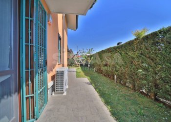 Foto 20 - Trilocale VIA SANDRO PERTINI
 
29, Roncello - foto 20