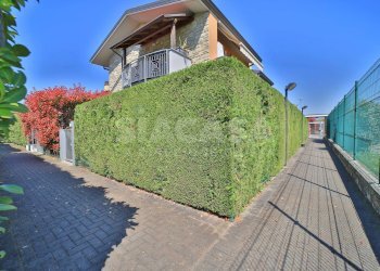 Foto 23 - Trilocale VIA SANDRO PERTINI
 
29, Roncello - foto 23