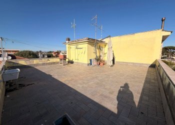 Foto 28 - Trilocale Via Nobel
 
10, Anzio - foto 28