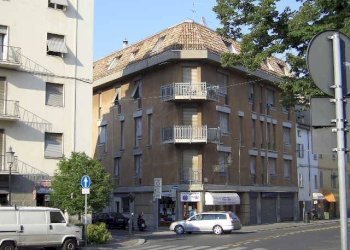 Facciata - Four-room apartment strada Matteo Renato Imbriani, 69, Parma (neighborhood Oltretorrente) - photo 1