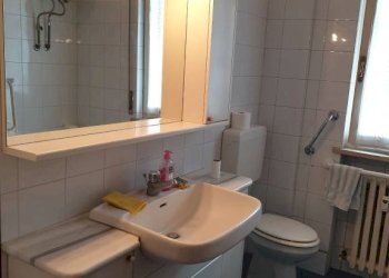 Bagno - Four-room apartment strada Matteo Renato Imbriani, 69, Parma (neighborhood Oltretorrente) - photo 16