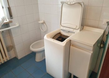 Bagno - Four-room apartment strada Matteo Renato Imbriani, 69, Parma (neighborhood Oltretorrente) - photo 14