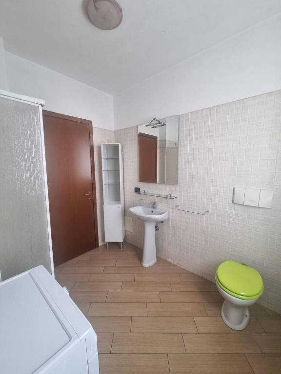 Bagno - Bilocale via Giacomo Matteotti, 138, Cavaria con Premezzo - foto 3