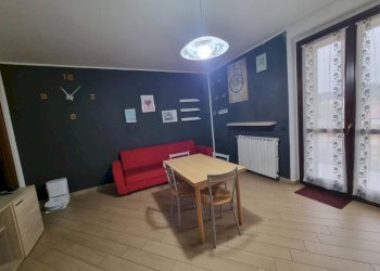 Salone - Bilocale via Giacomo Matteotti, 138, Cavaria con Premezzo - foto 2