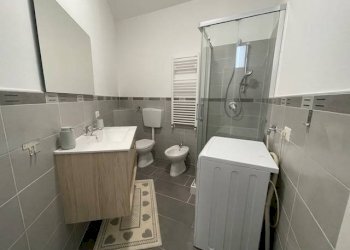 Bagno - Three-room apartment via Carlo Carcano, 2, Varese (neighborhood Biumo Inferiore) - photo 14