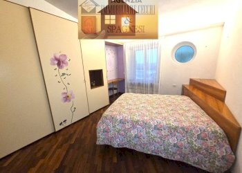 Camera da letto - Casa indipendente via Pistoiese, 100A, Campi Bisenzio - foto 26